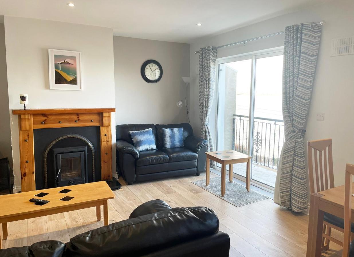 Ballycotton Holiday Apartment No 6 By Trident Holiday Homes Екстер'єр фото