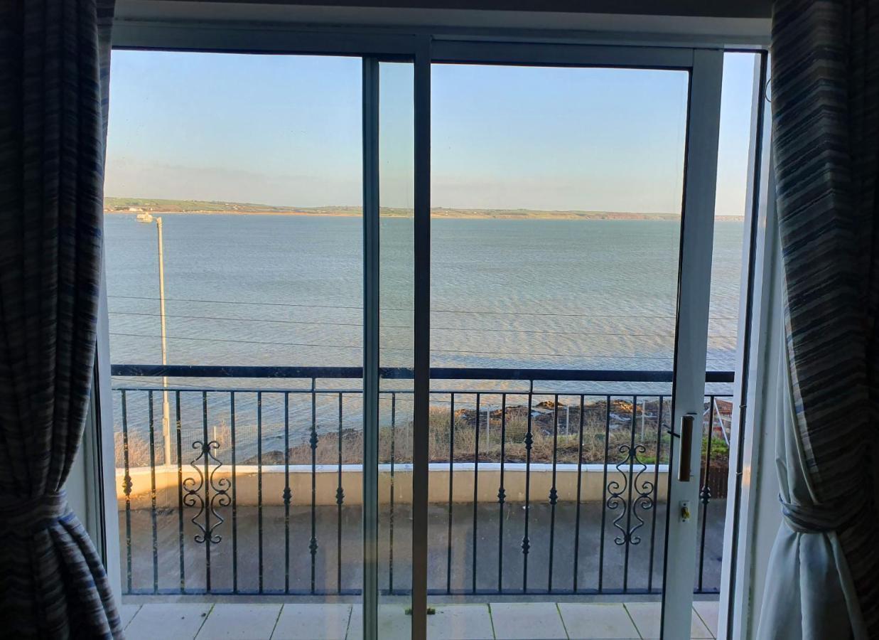 Ballycotton Holiday Apartment No 6 By Trident Holiday Homes Екстер'єр фото