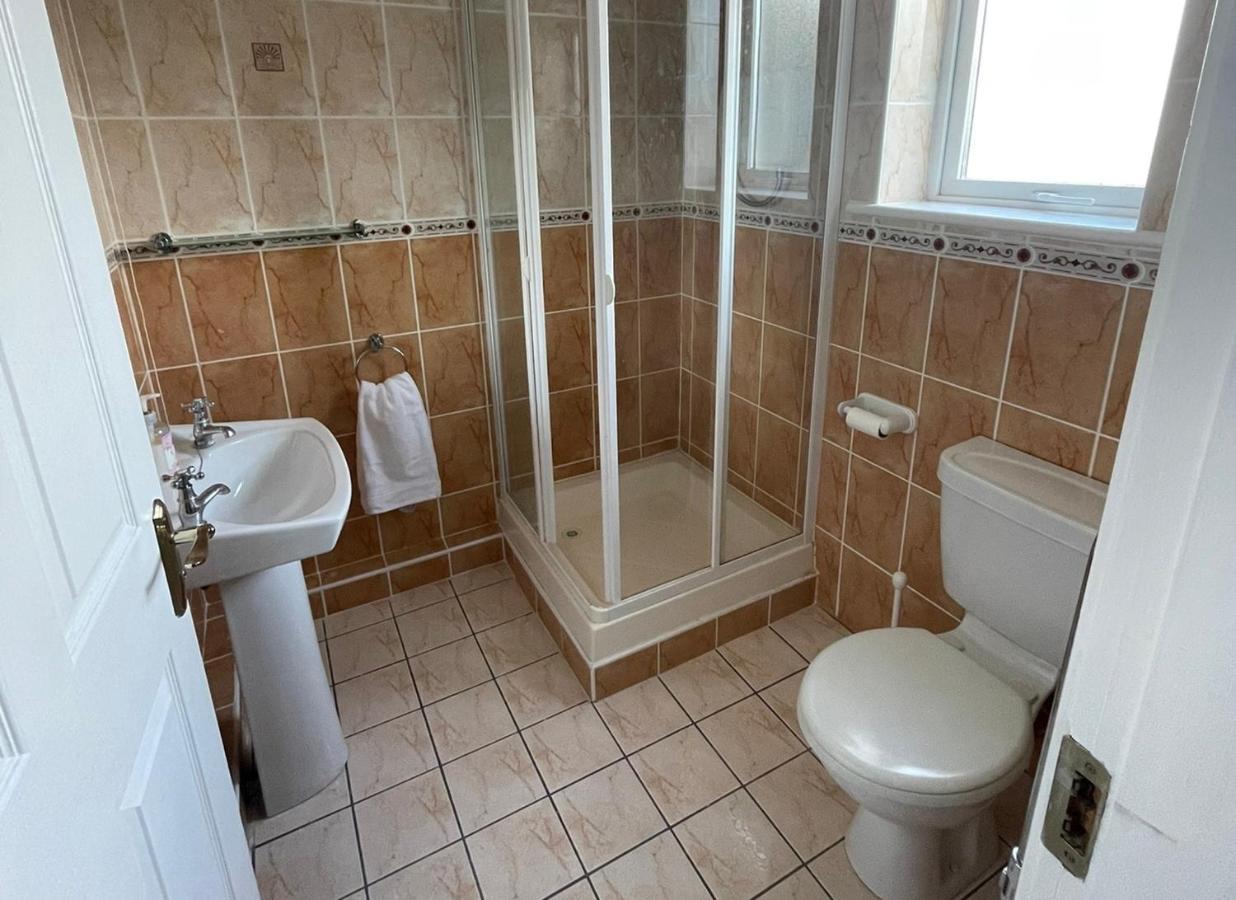 Ballycotton Holiday Apartment No 6 By Trident Holiday Homes Екстер'єр фото